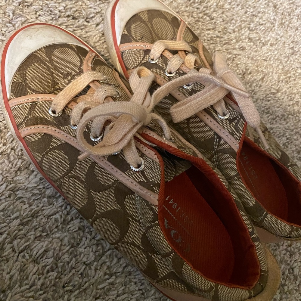 Women’s coach shoes